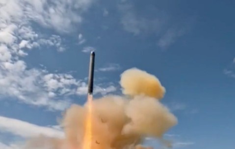AG体育-射程超过35000公里，俄军方：可经南极至美国境内目标的“世界上最强大导弹”试射成功