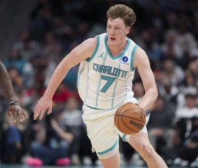 AG体育官方网站-看你下半场了！克尼佩尔半场7中2&amp;三分1中0拿到4分5板1断1帽